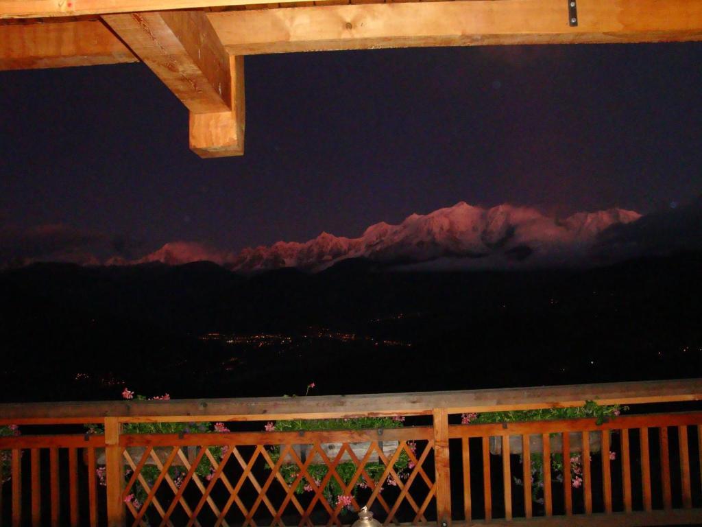 La Joubarbe Au Balcon Du Mont-Blanc Villa Sallanches Exteriör bild